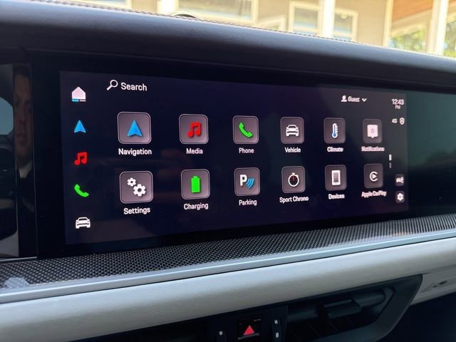 Used 2024 Porsche Cayenne Turbo image 12