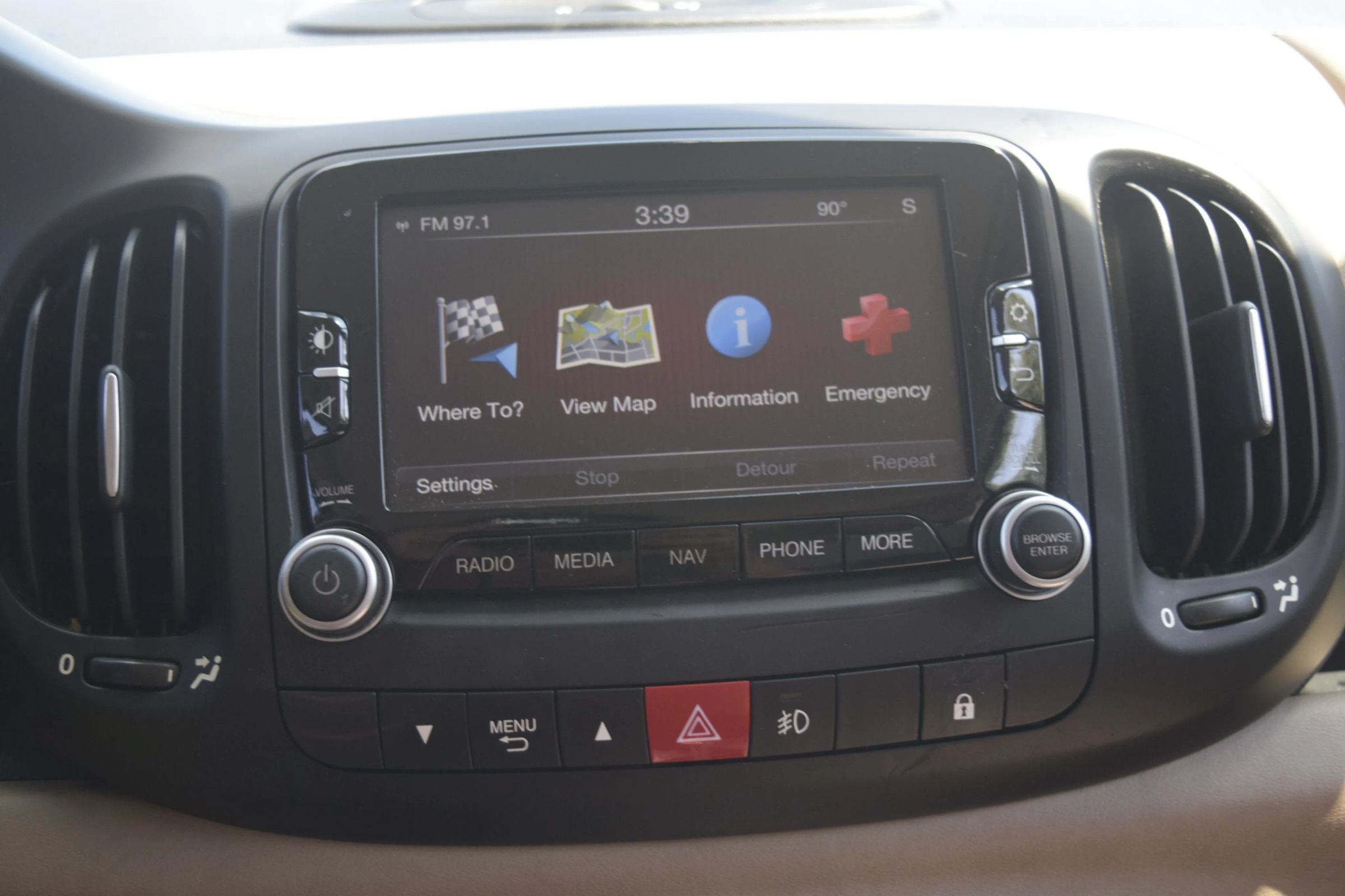 Used 2014 FIAT 500L Lounge FWD image 11