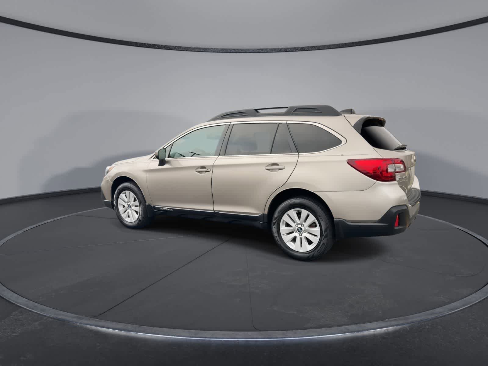 Used 2019 Subaru Outback 2.5i Premium image 6