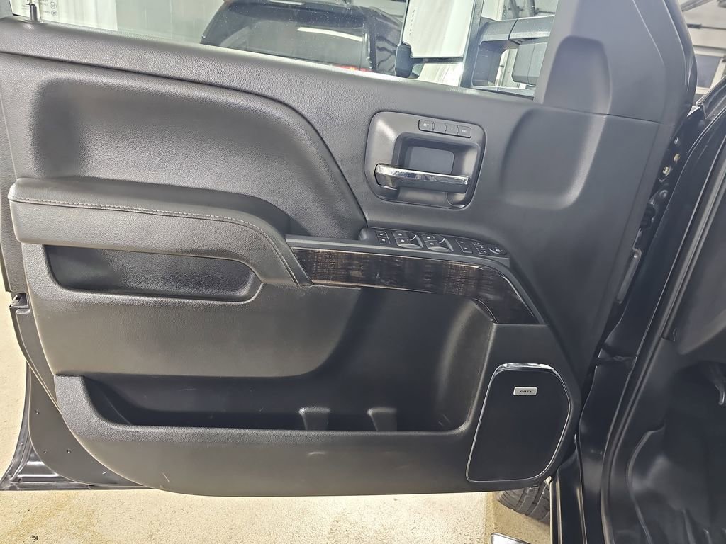 Used 2015 GMC Sierra 2500 Denali image 33