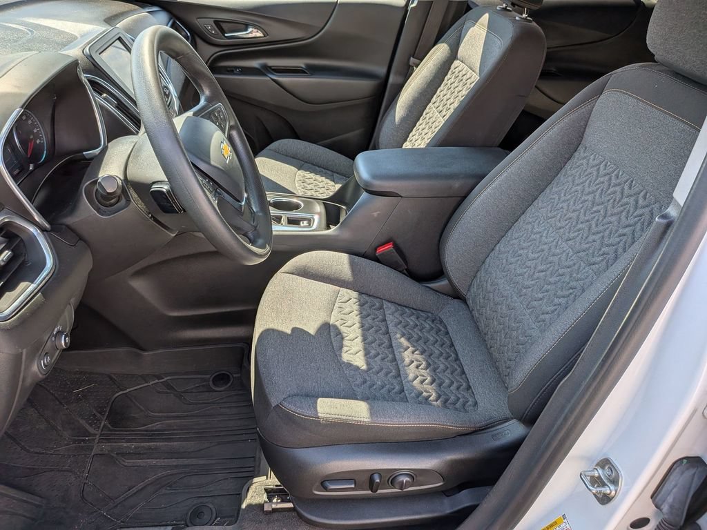 Used 2023 Chevrolet Equinox LT w/ LPO, Floor Liner Package AWD/4WD image 17