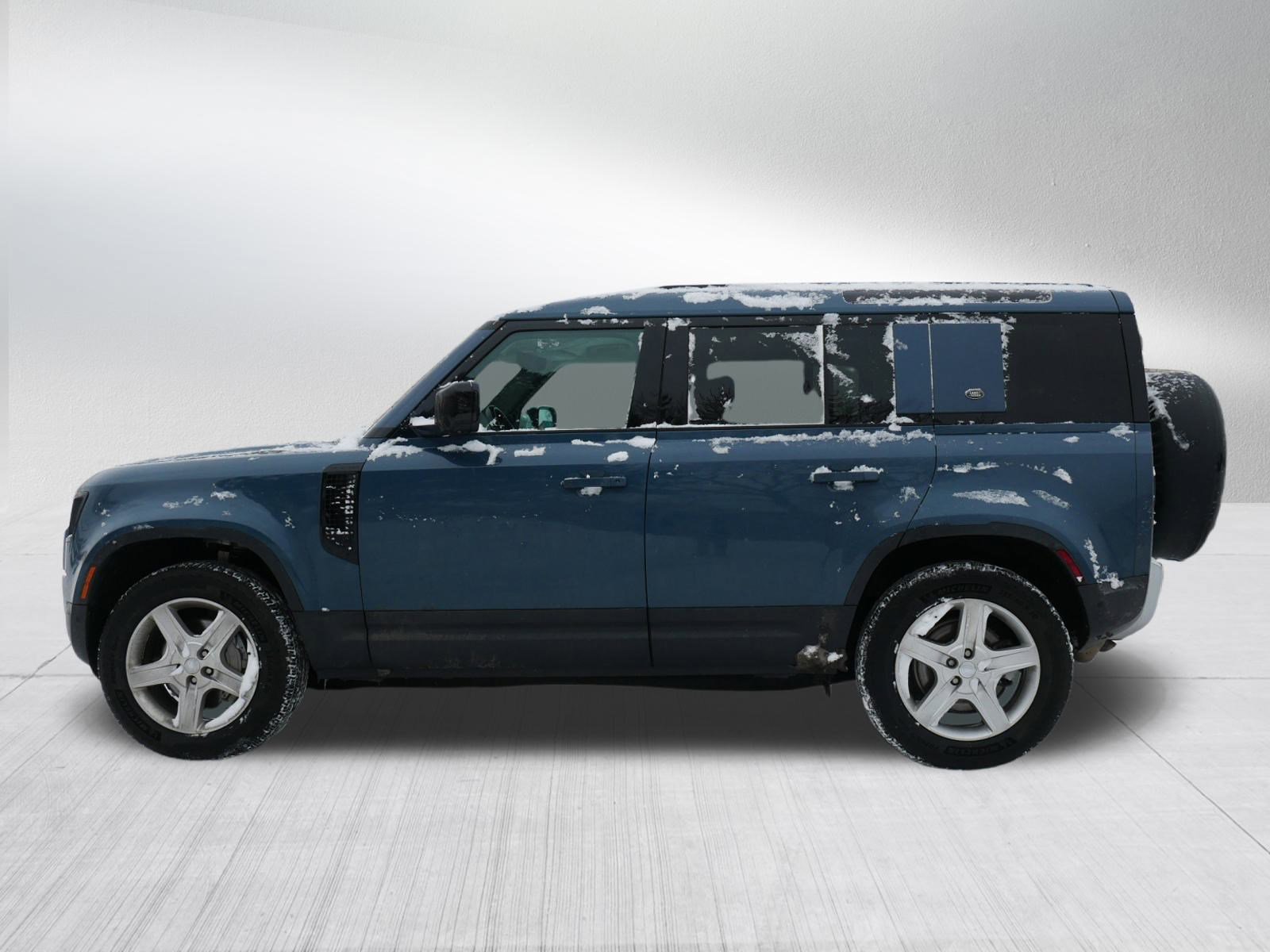 Used 2020 Land Rover Defender 110 image 4