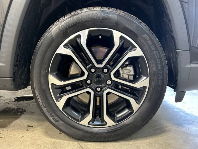 Used 2023 Jeep Compass Limited AWD/4WD image 11