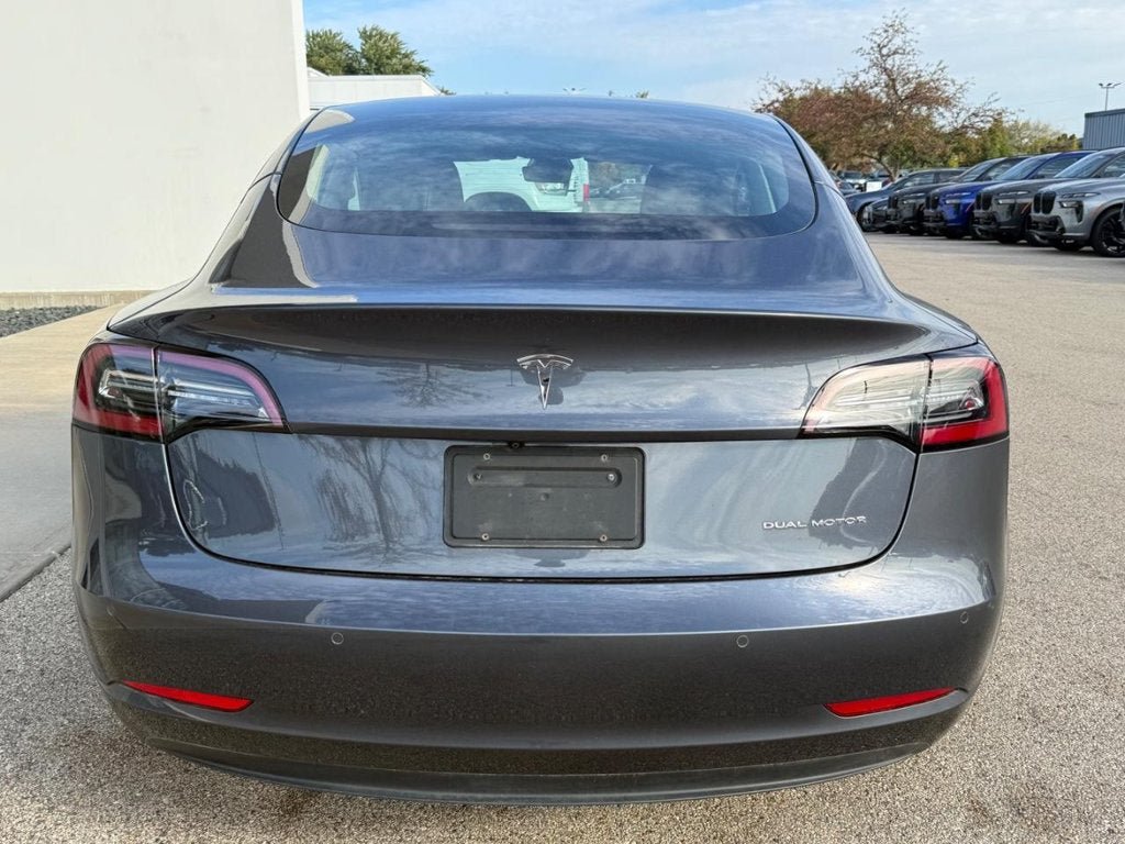 Used 2022 Tesla Model 3 AWD/4WD image 4