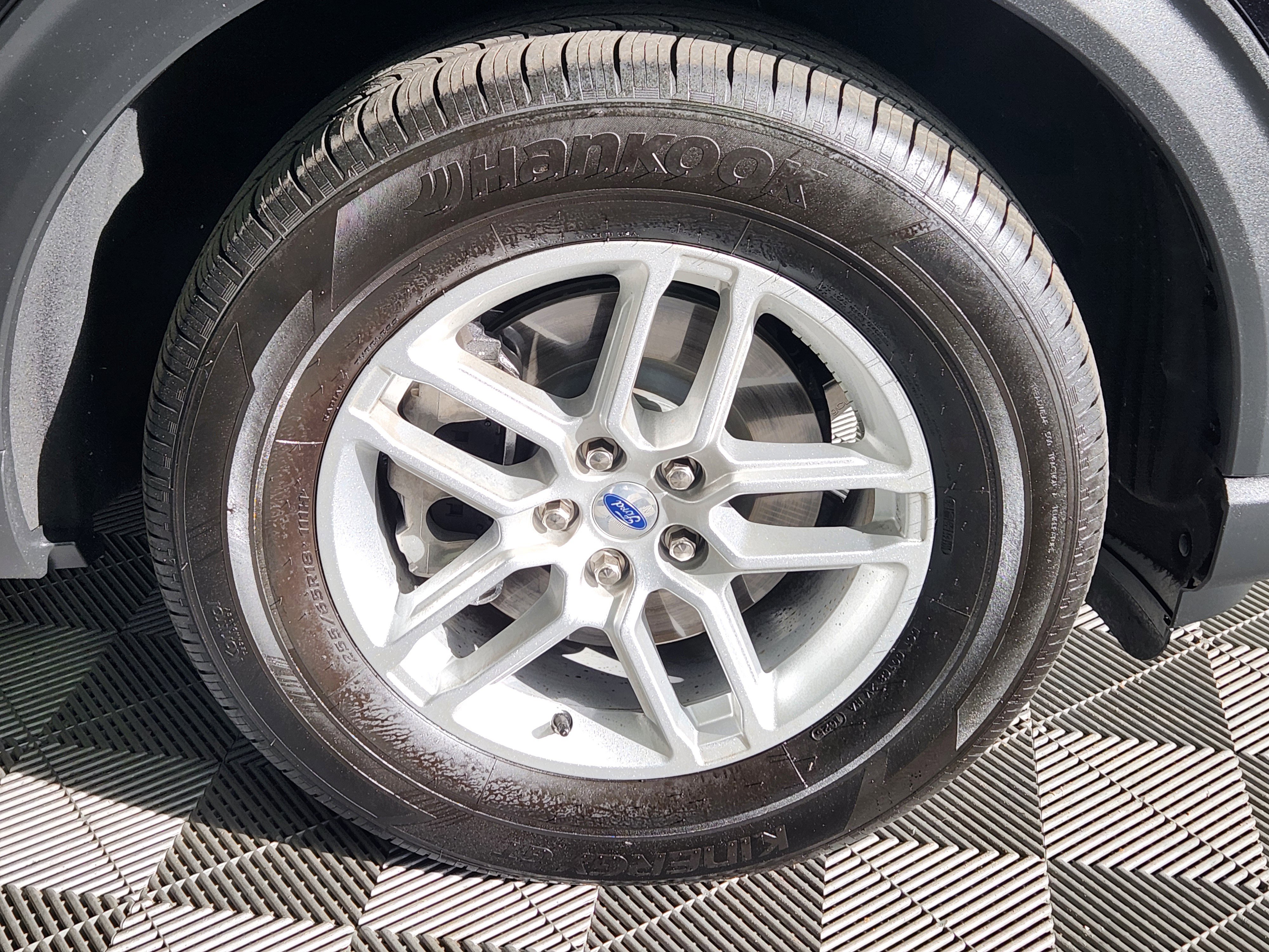 Used 2025 Ford Explorer Active image 8