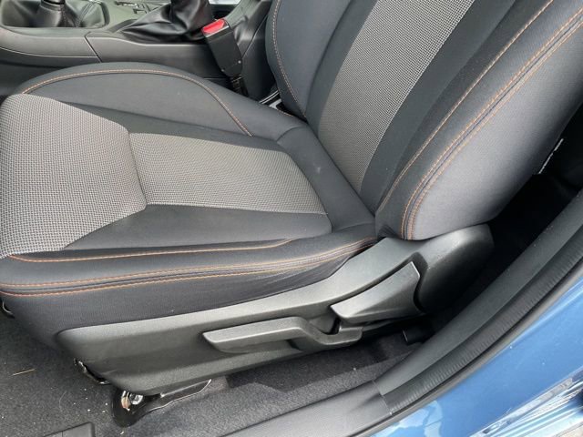 Used 2021 Subaru Crosstrek 2.0i Premium image 9