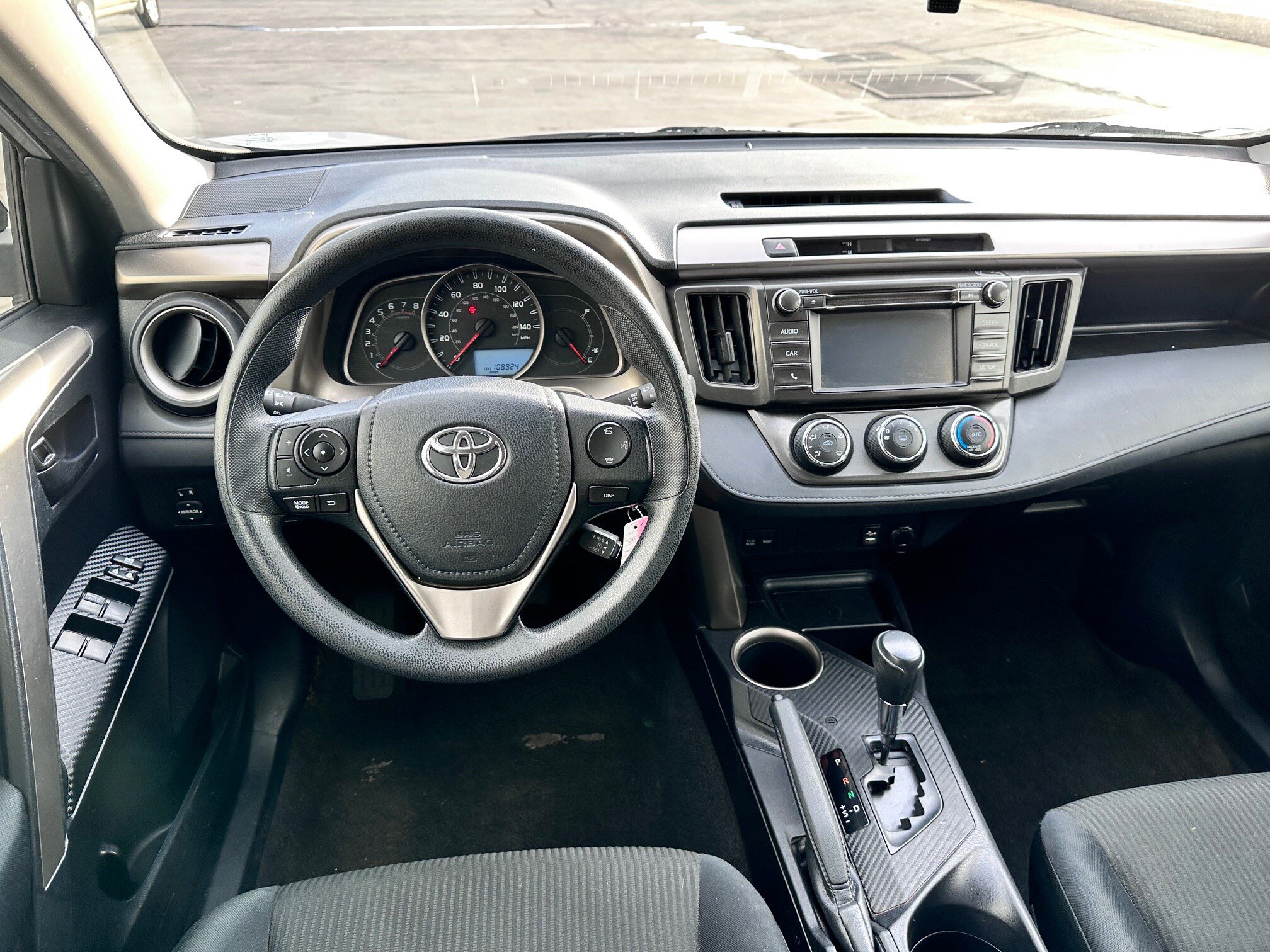 Used 2015 Toyota RAV4 LE AWD/4WD image 7