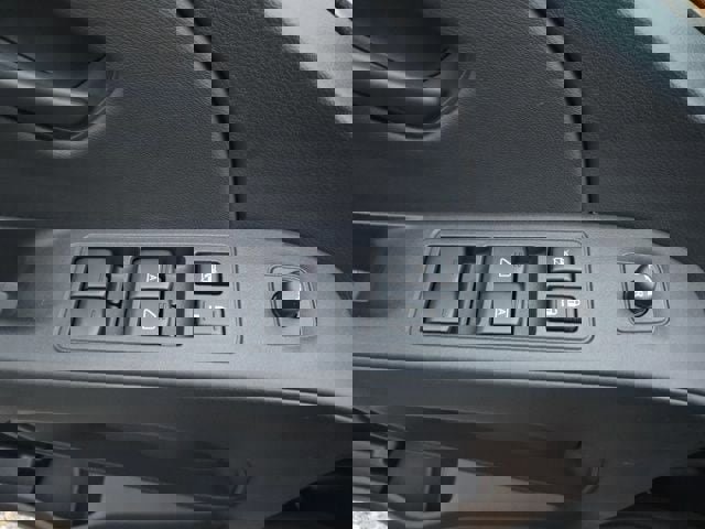 New 2026 Nissan Frontier SV w/ SV Convenience Package image 18