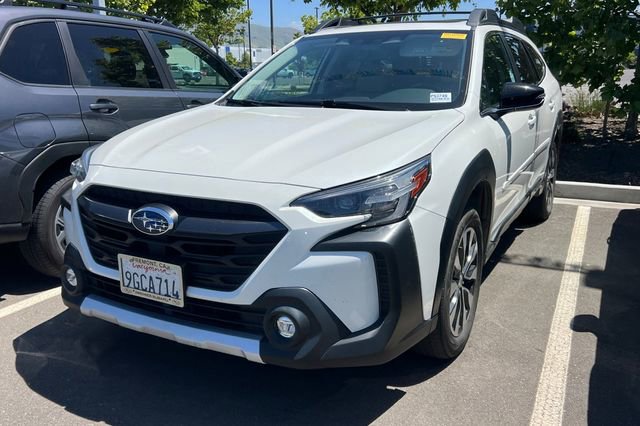 Used 2023 Subaru Outback Limited AWD/4WD image 2