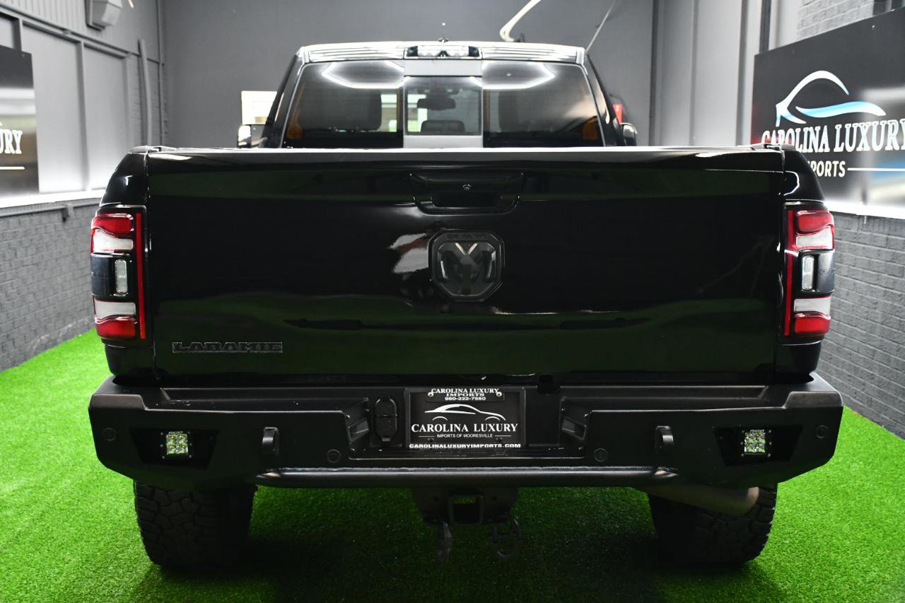 Used 2019 RAM 3500 Laramie w/ Black Appearance Package image 4