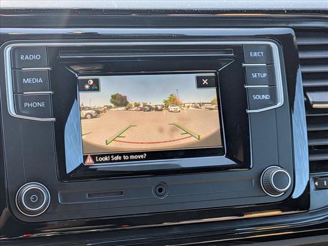 Used 2018 Volkswagen Beetle 2.0T Coast FWD image 13