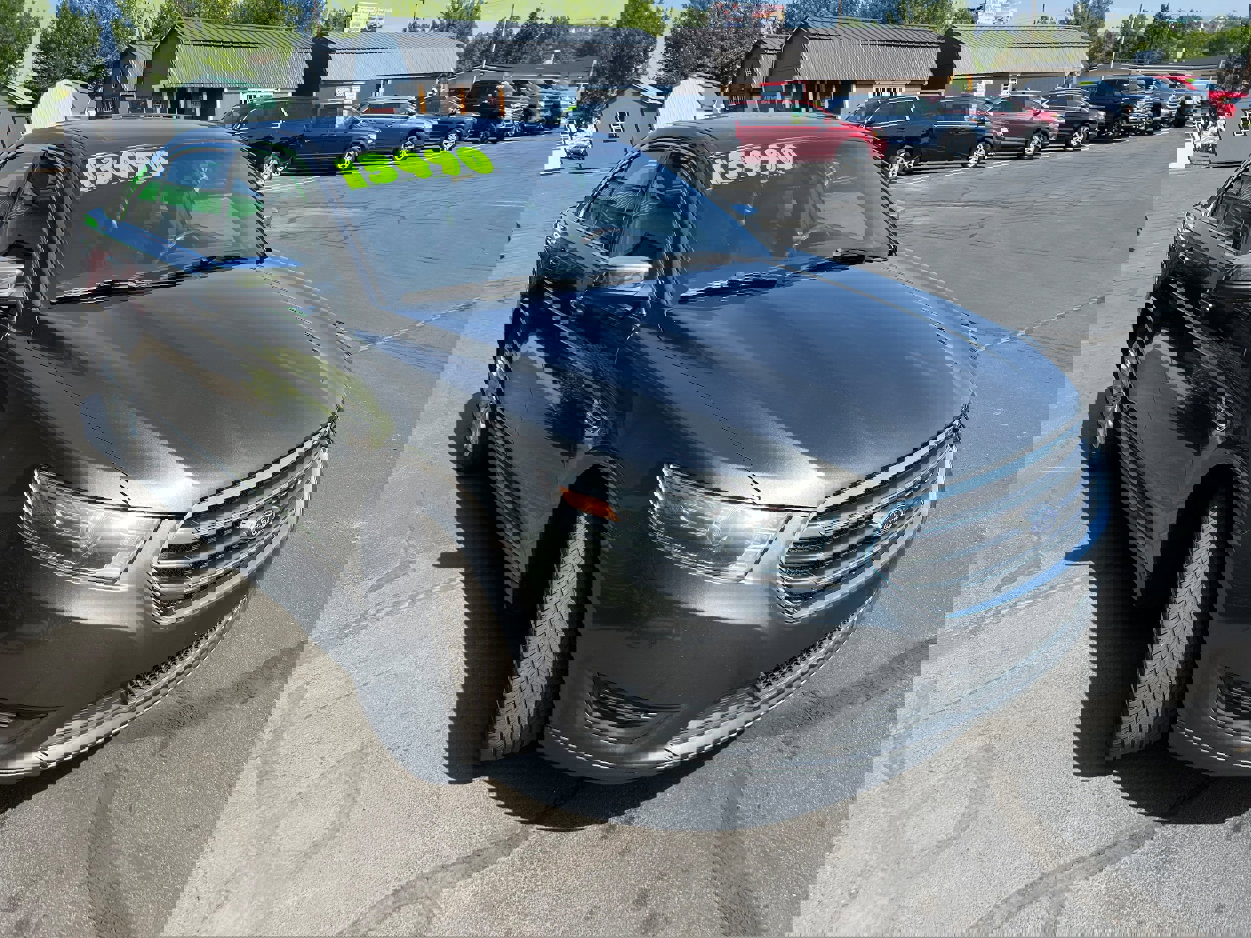 Used 2018 Ford Taurus Limited FWD image 3