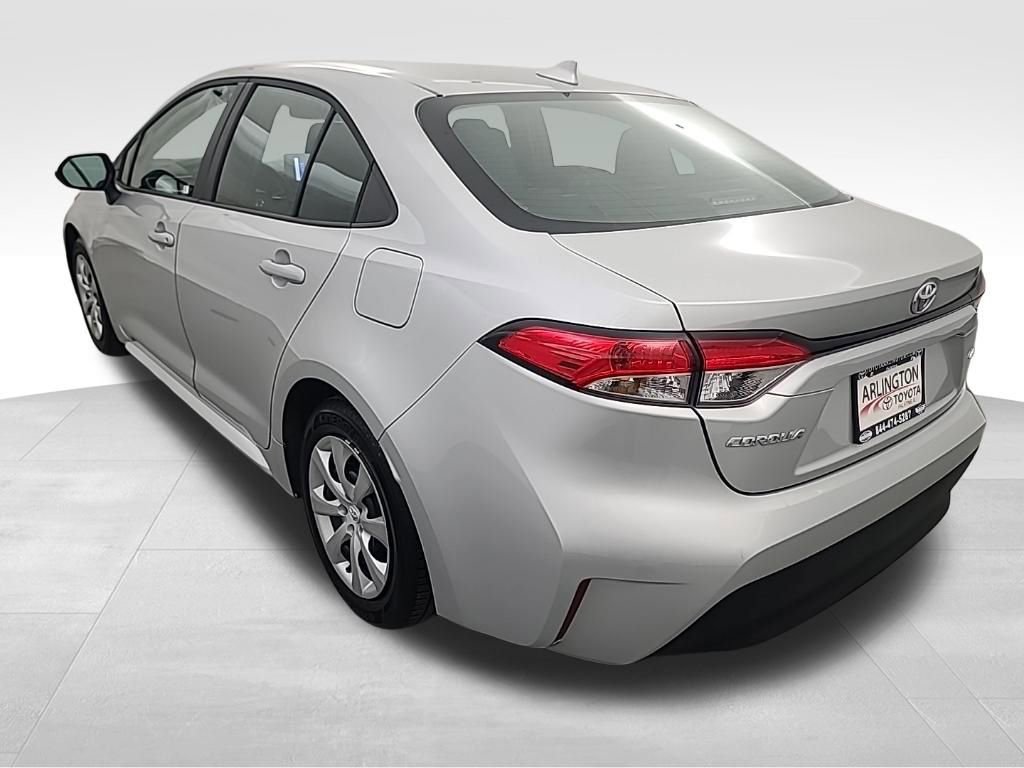 Used 2025 Toyota Corolla LE image 6