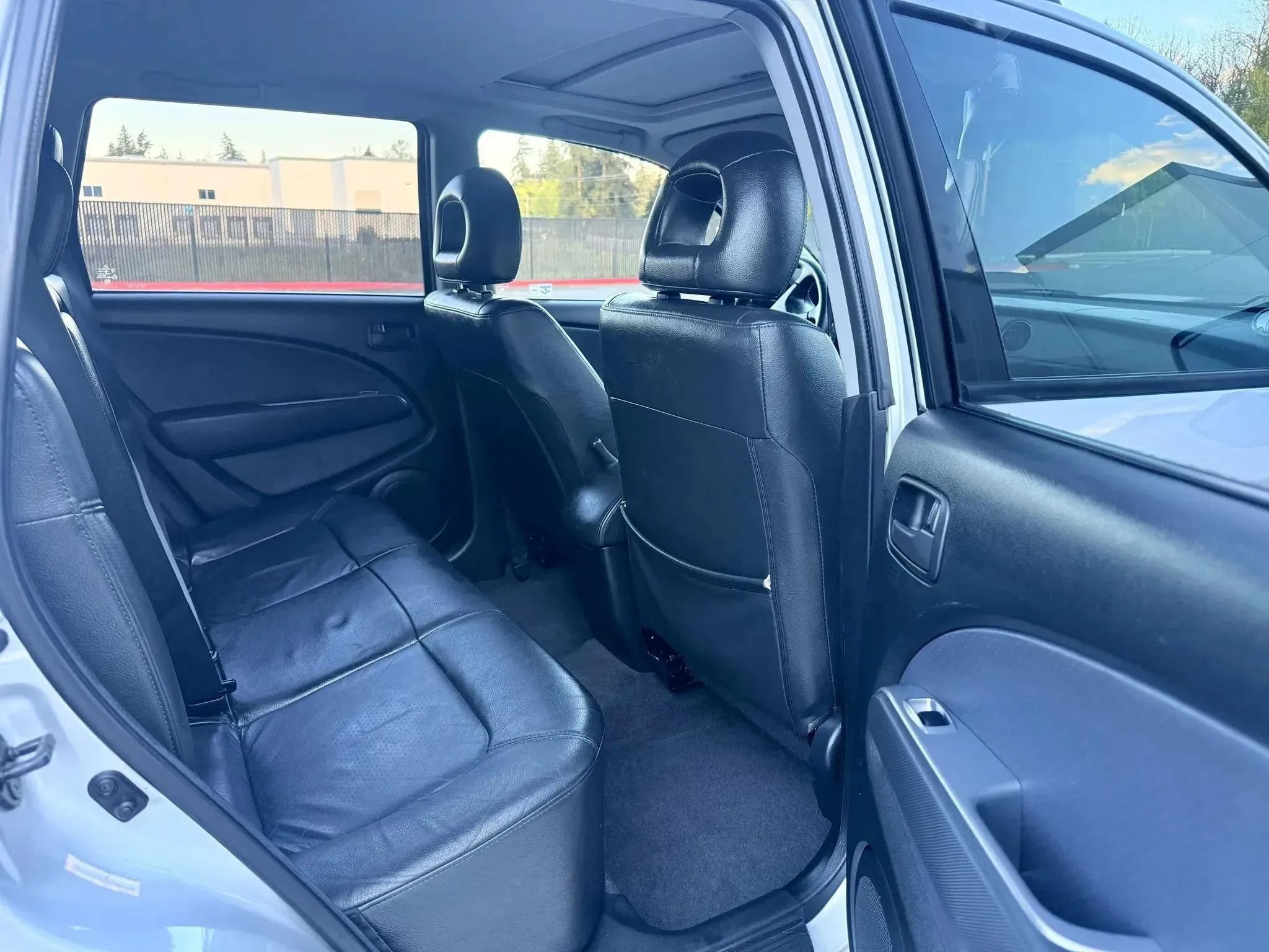 Used 2003 Mitsubishi Outlander XLS AWD/4WD image 12