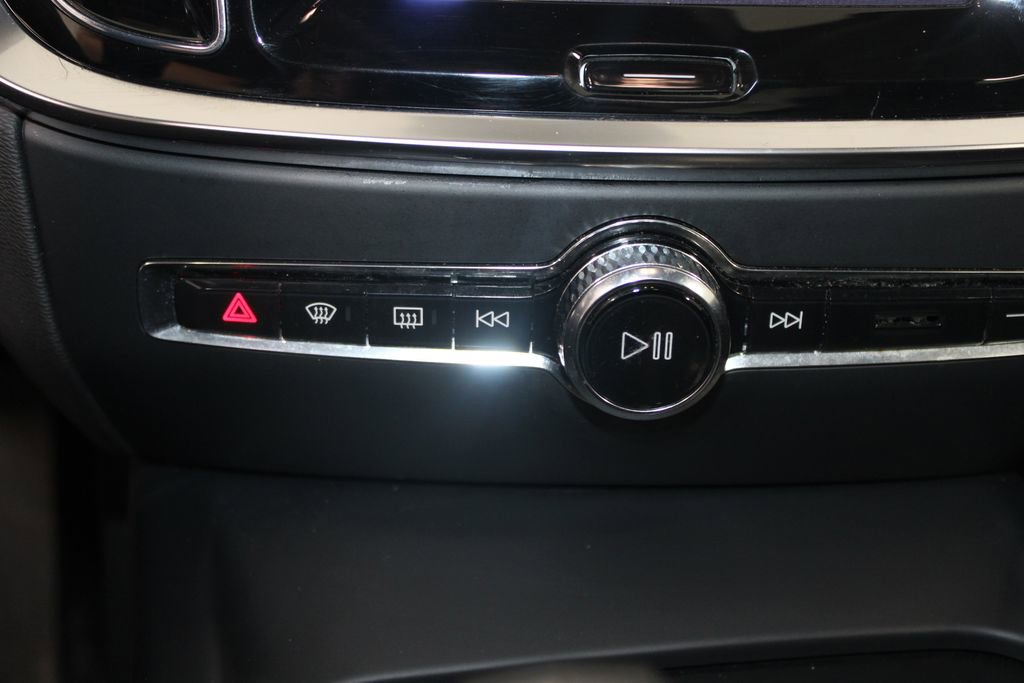 Used 2024 Volvo S60 B5 Core FWD image 44