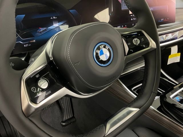 Certified 2024 BMW i7 xDrive60 AWD/4WD image 23
