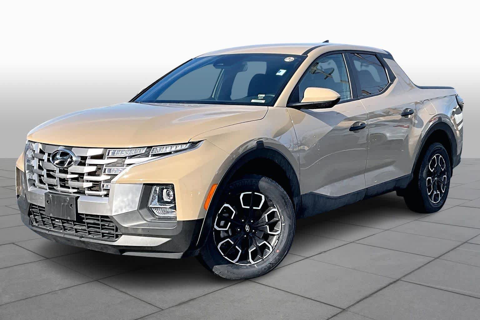 Used 2023 Hyundai Santa Cruz SE AWD/4WD image 1