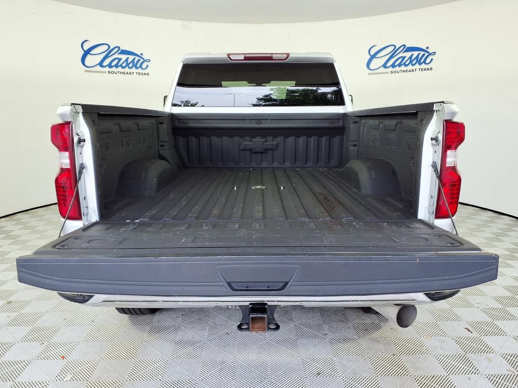 Used 2021 Chevrolet Silverado 2500 LT w/ Texas Edition AWD/4WD image 5