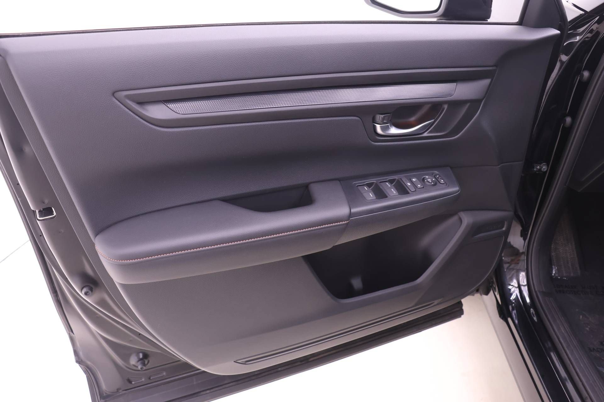 Certified 2026 Honda CR-V TrailSport image 8