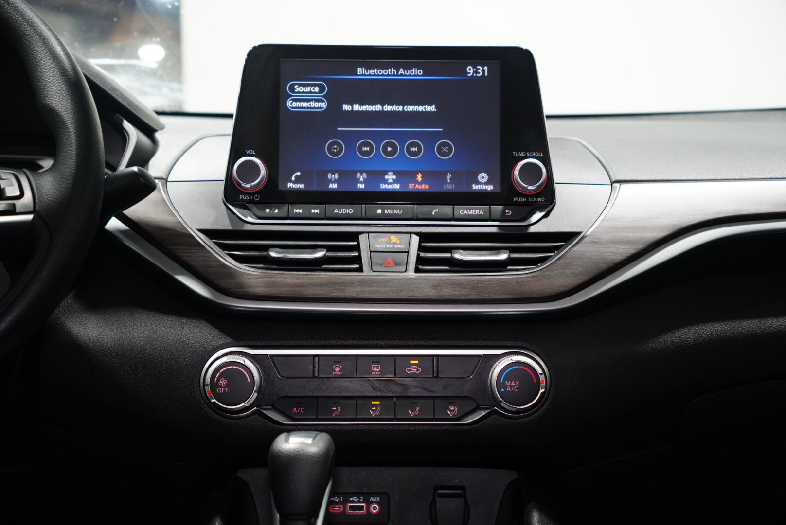 Used 2024 Nissan Altima 2.5 SV image 12