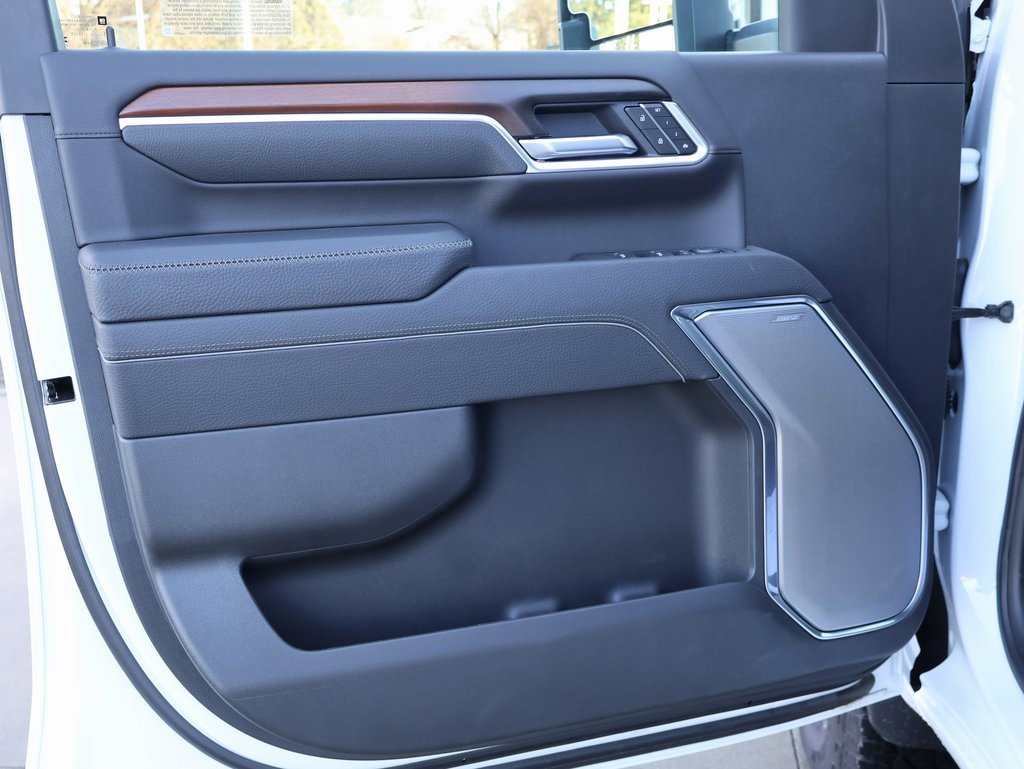 New 2025 GMC Sierra 2500 Denali w/ Denali Reserve Package image 12