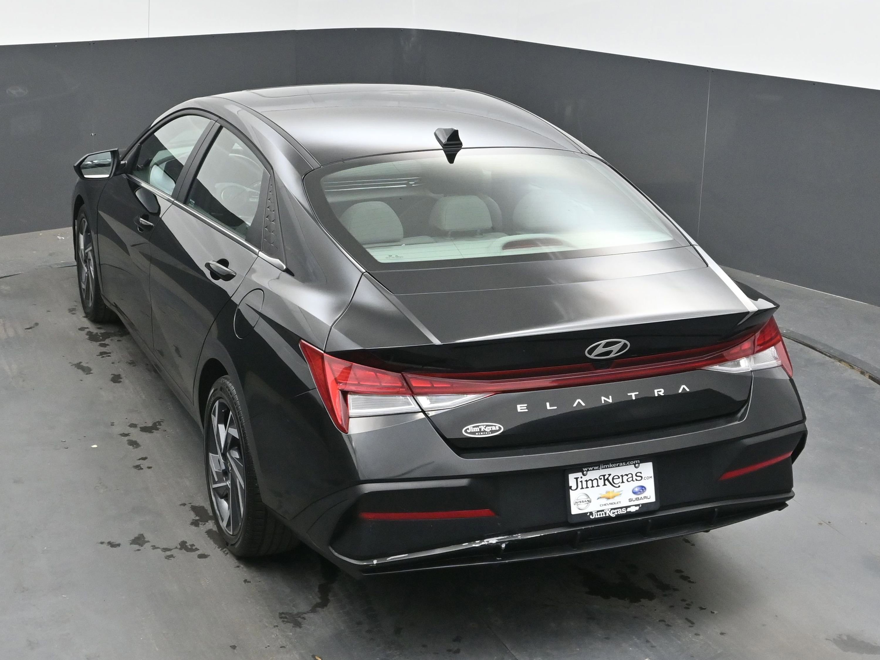 Used 2025 Hyundai Elantra SEL image 37