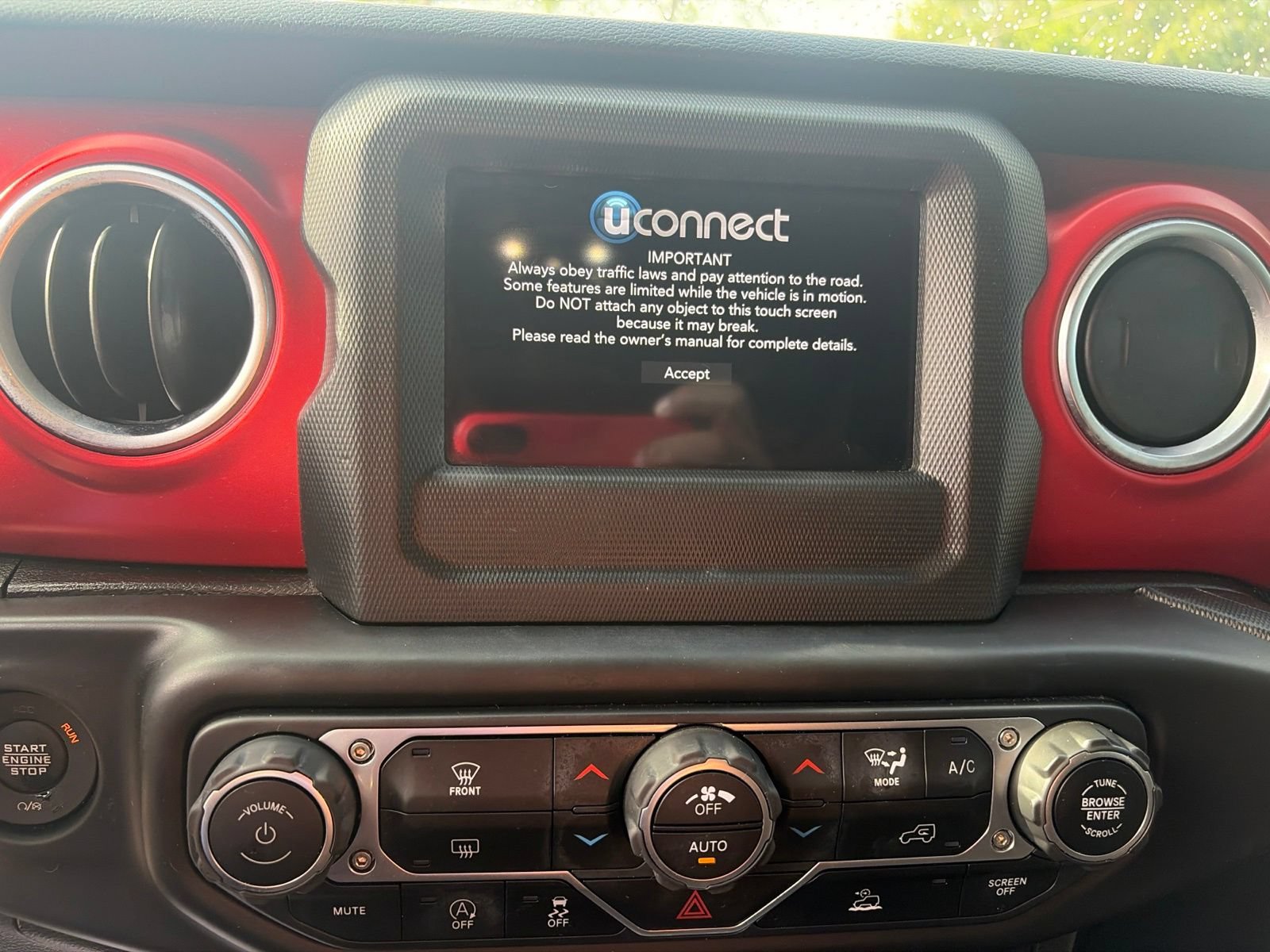 Used 2021 Jeep Wrangler Unlimited Rubicon AWD/4WD image 17