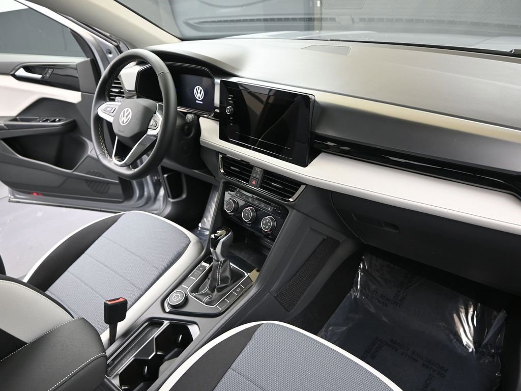 New 2025 Volkswagen Taos S image 12
