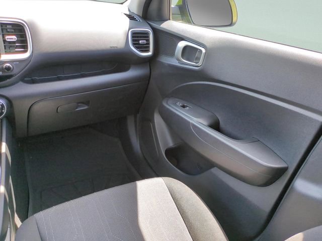 Certified 2023 Hyundai Venue SE FWD image 76
