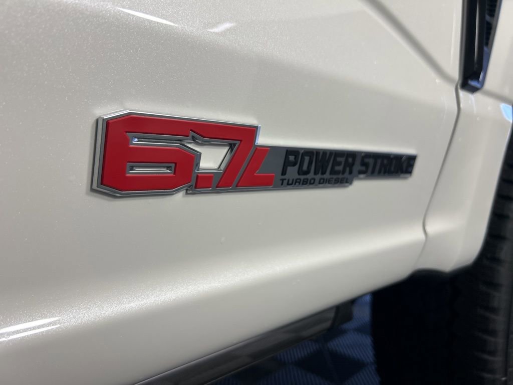 New 2026 Ford F250 Platinum image 4