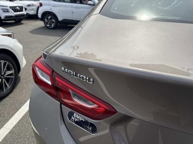 Used 2025 Chevrolet Malibu LT image 8