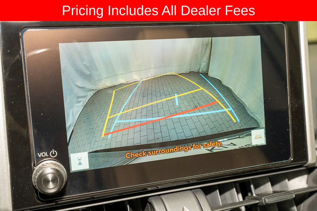 Used 2025 Toyota RAV4 XLE AWD/4WD image 13
