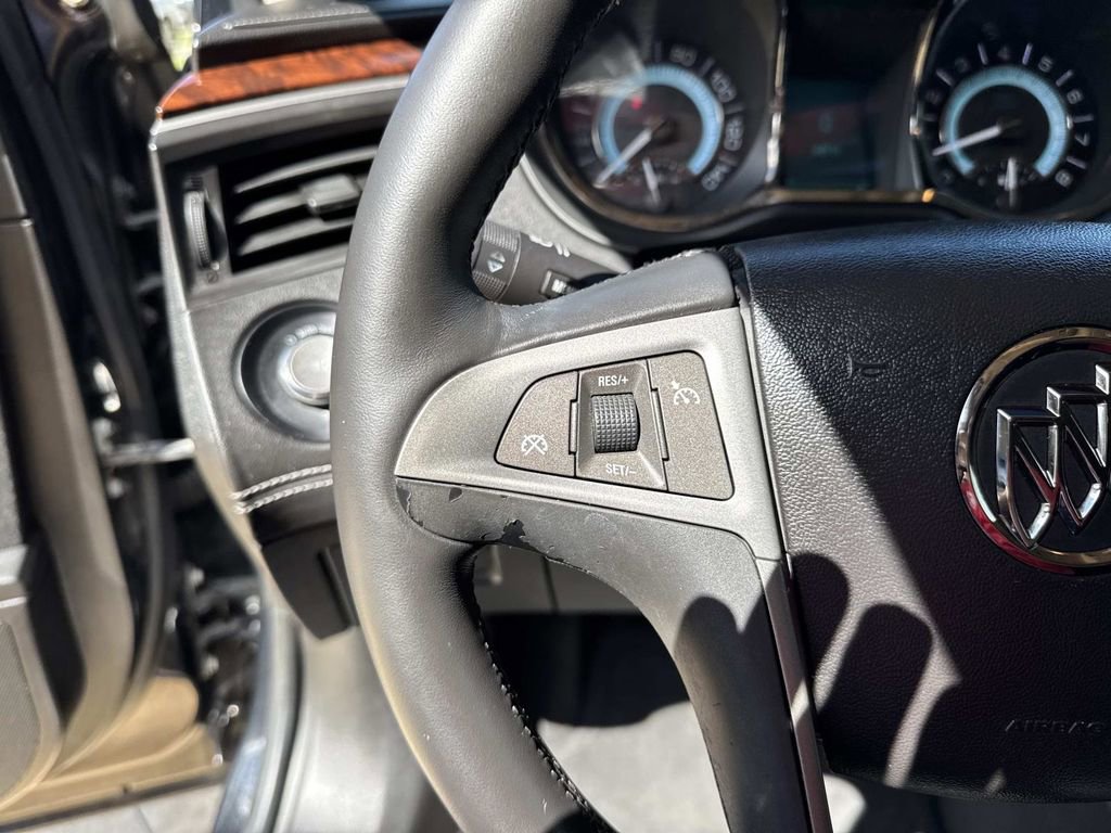 Used 2011 Buick LaCrosse CXL w/ Luxury Package image 24