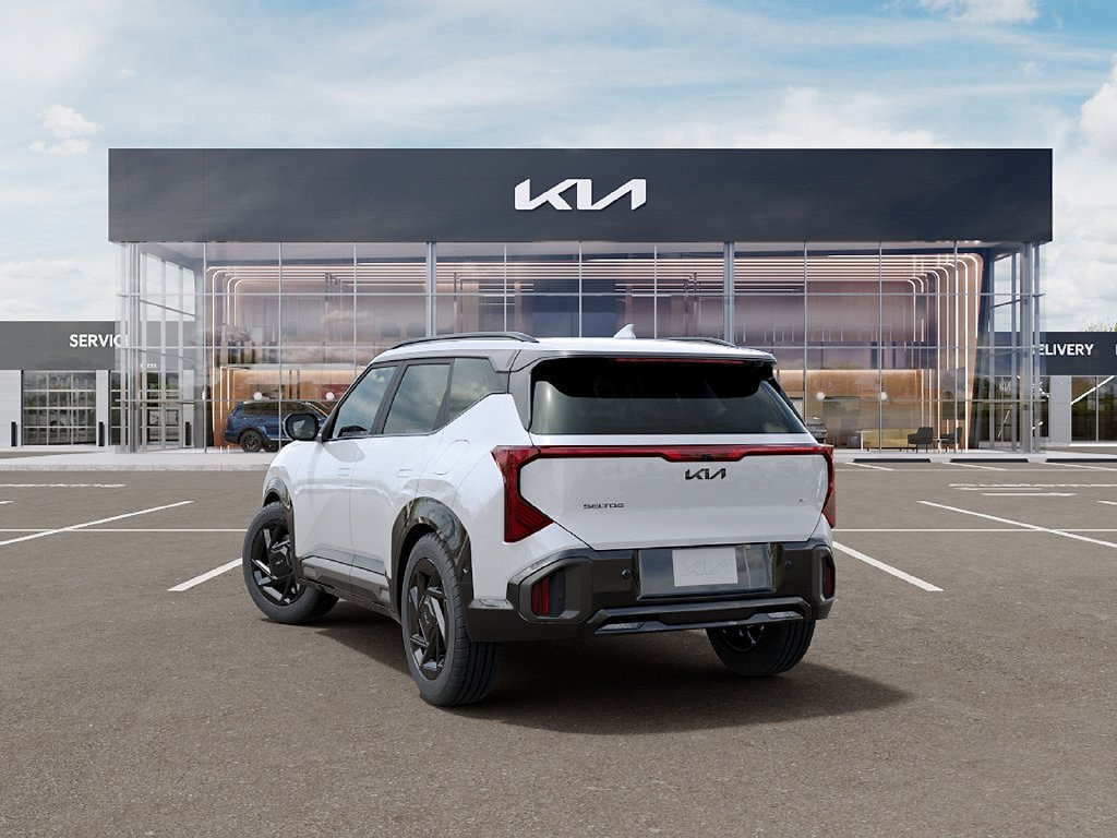 New 2027 Kia Seltos X-Line SX w/ X-Line SX Prestige Package AWD/4WD image 4