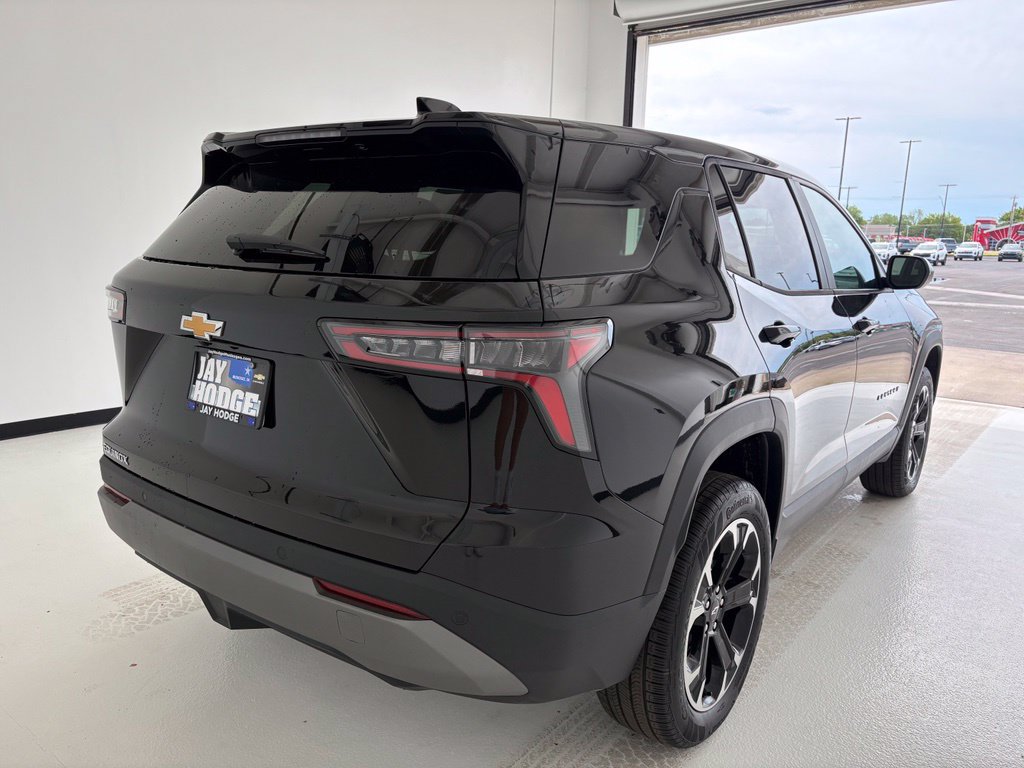 New 2027 Chevrolet Equinox LT w/ LPO, Floor Liner Package FWD image 20