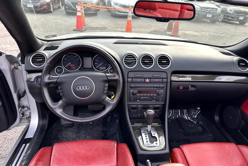 Used 2006 Audi S4 Cabriolet image 28