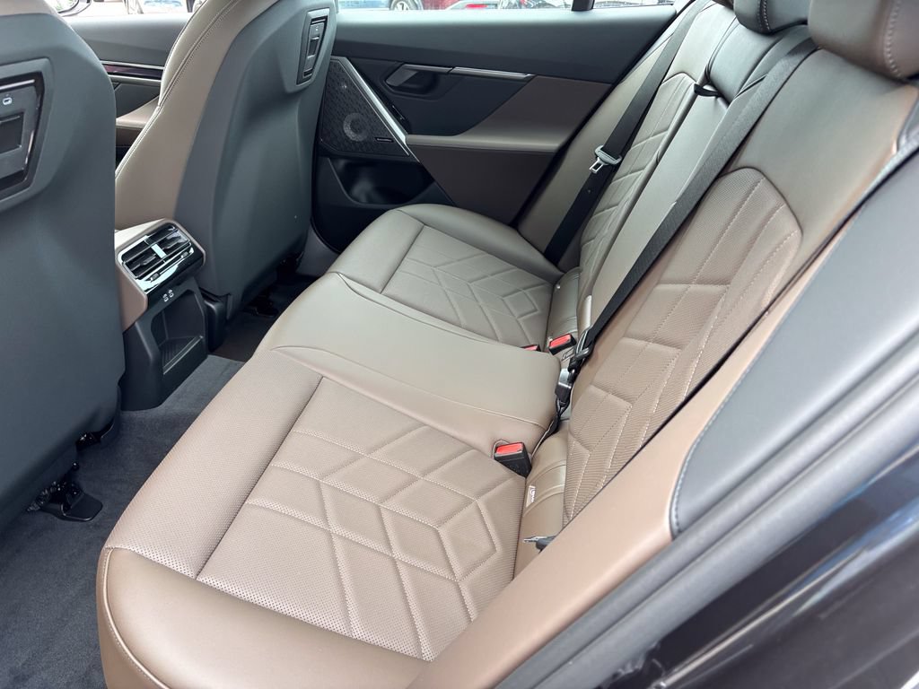 New 2027 BMW 530i xDrive w/ M Sport Package AWD/4WD image 30