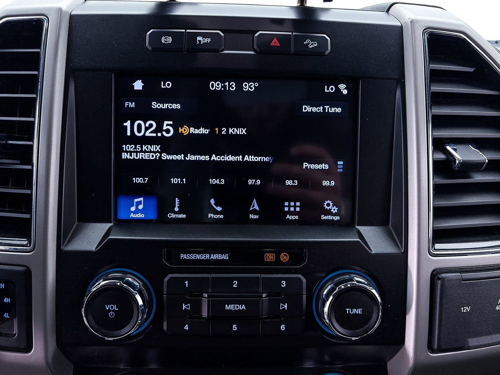 Used 2019 Ford F250 Lariat w/ FX4 Off-Road Package AWD/4WD image 17