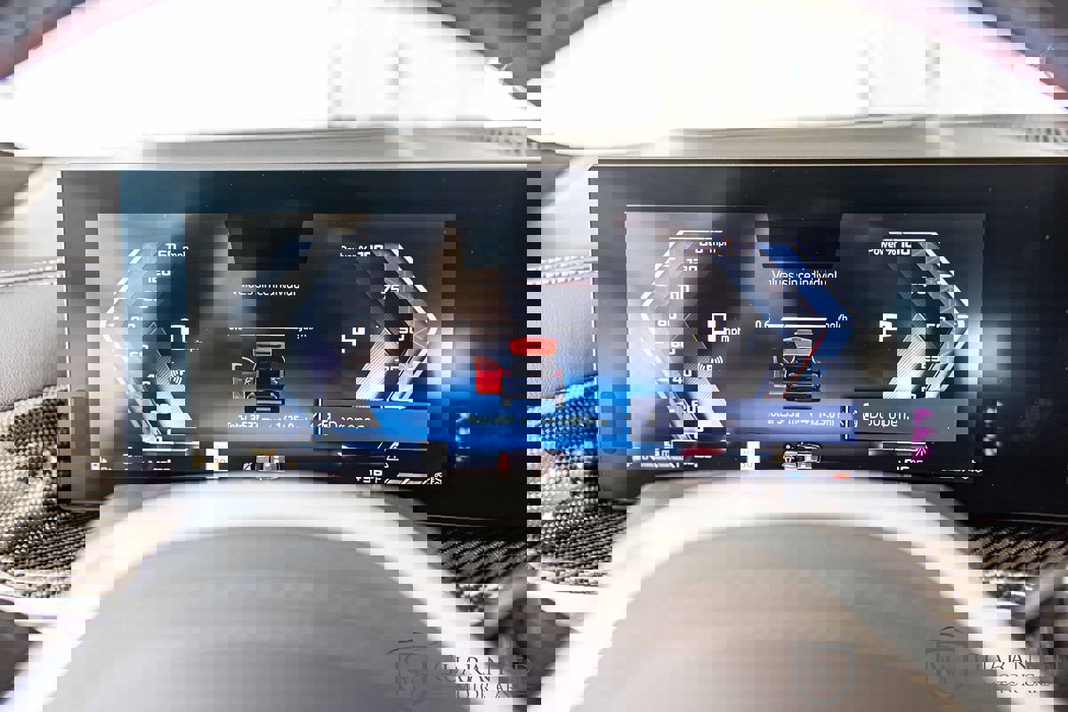 Used 2025 BMW X5 M60i image 26