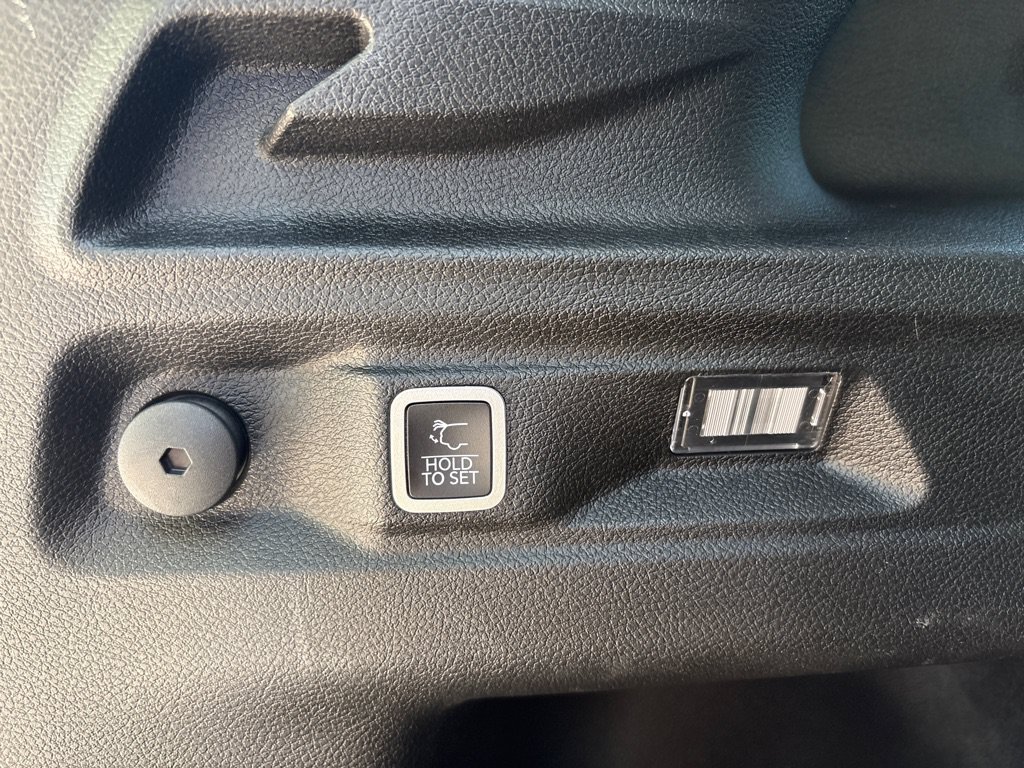 Used 2021 Jeep Grand Cherokee L Limited AWD/4WD image 14