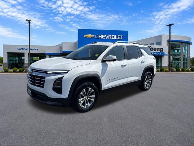 Used 2025 Chevrolet Equinox LT w/ Convenience Package II AWD/4WD image 3