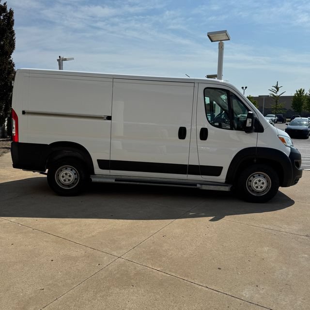 Used 2025 RAM ProMaster 2500 w/ U-Haul Equipment Group FWD image 13