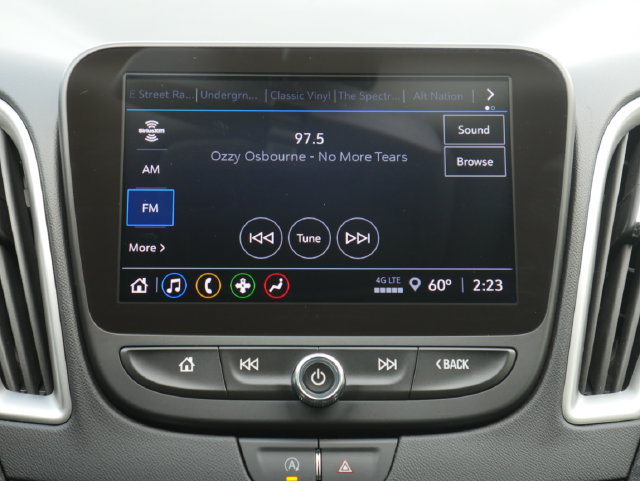 Used 2022 Chevrolet Malibu LT FWD image 19