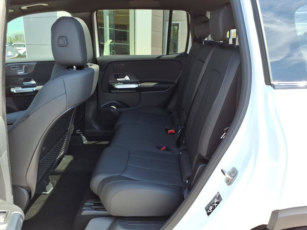 Used 2026 Mercedes-Benz GLB 250 4MATIC image 12