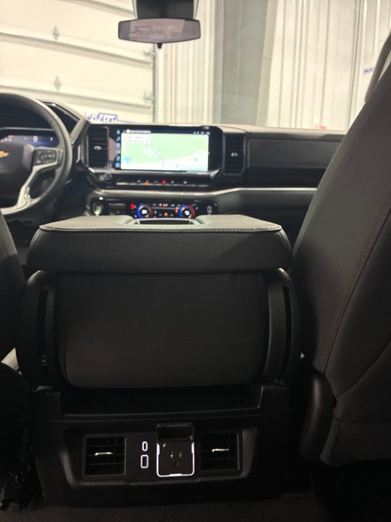 Used 2026 Chevrolet Silverado 1500 LT AWD/4WD image 36