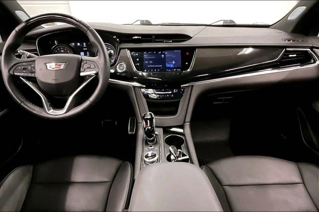 Used 2023 Cadillac XT6 Sport w/ Technology Package AWD/4WD image 18