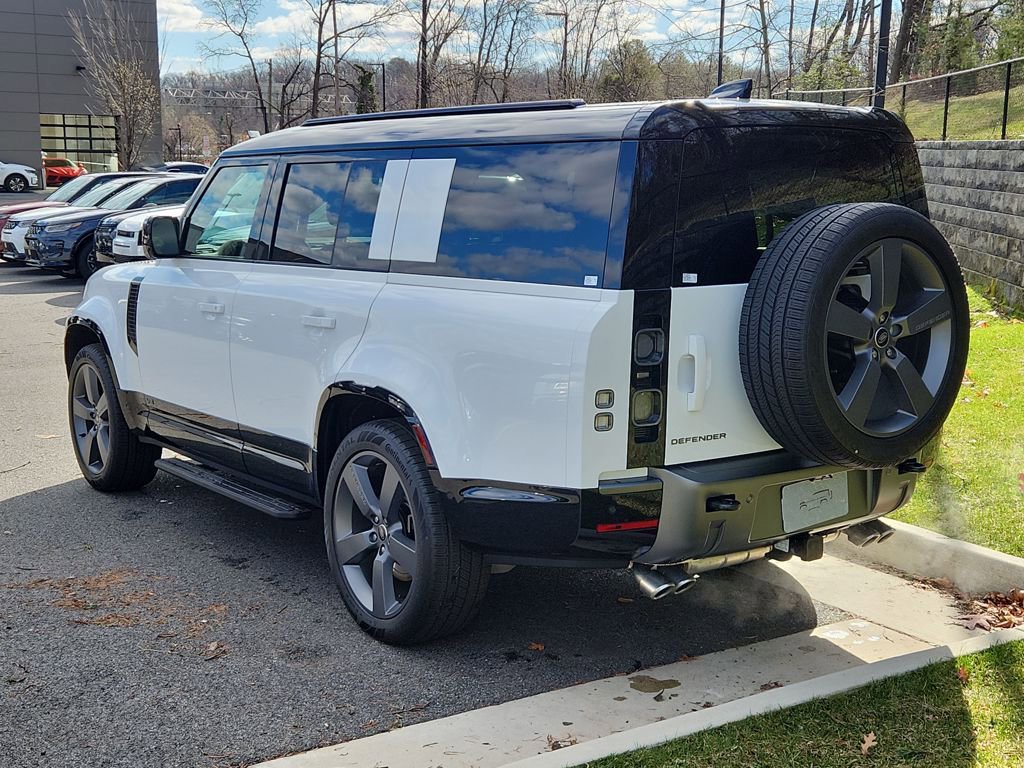 New 2025 Land Rover Defender 130 V8 image 12