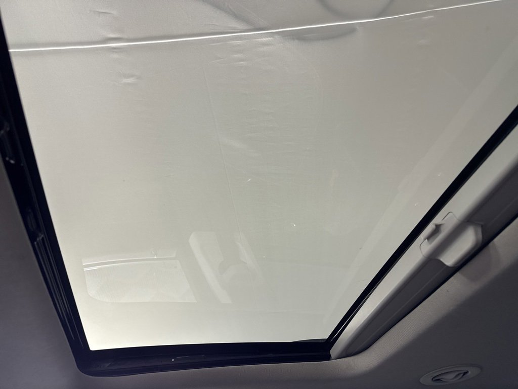 Used 2022 GMC Acadia AT4 w/ GMC Pro Grade Package image 28