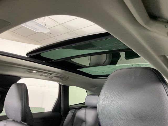 Certified 2023 Volvo XC60 B5 Plus w/ Climate Package image 22