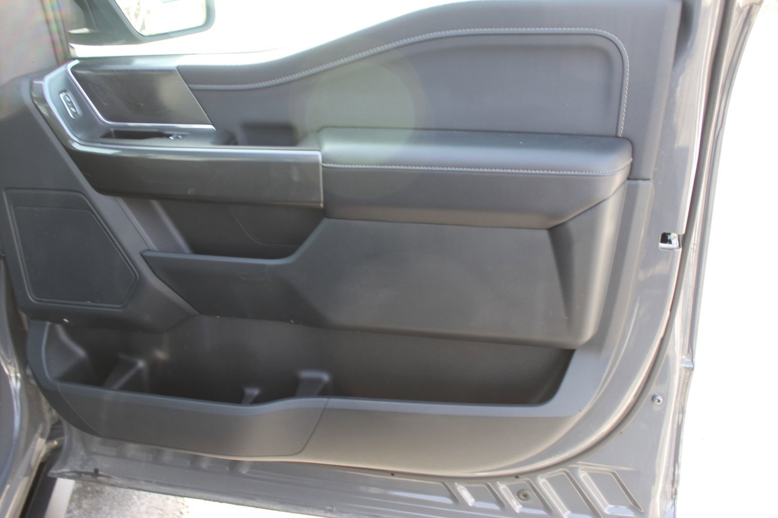 Used 2021 Ford F150 XLT w/ Equipment Group 302A High image 13